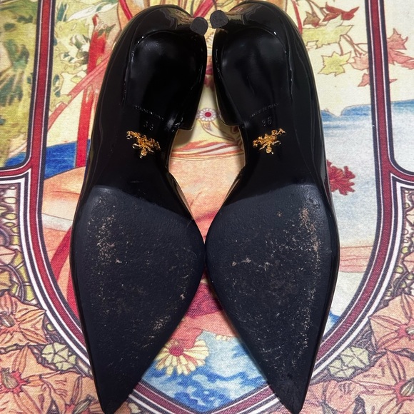 Prada Black Patent Leather Heels - Picture 4 of 6